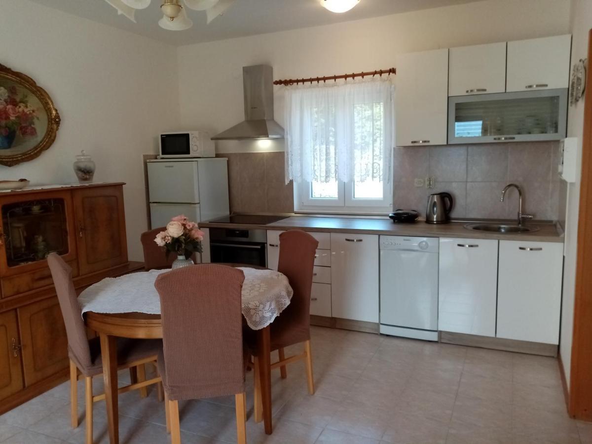 Tihana Makarska Kültér fotó